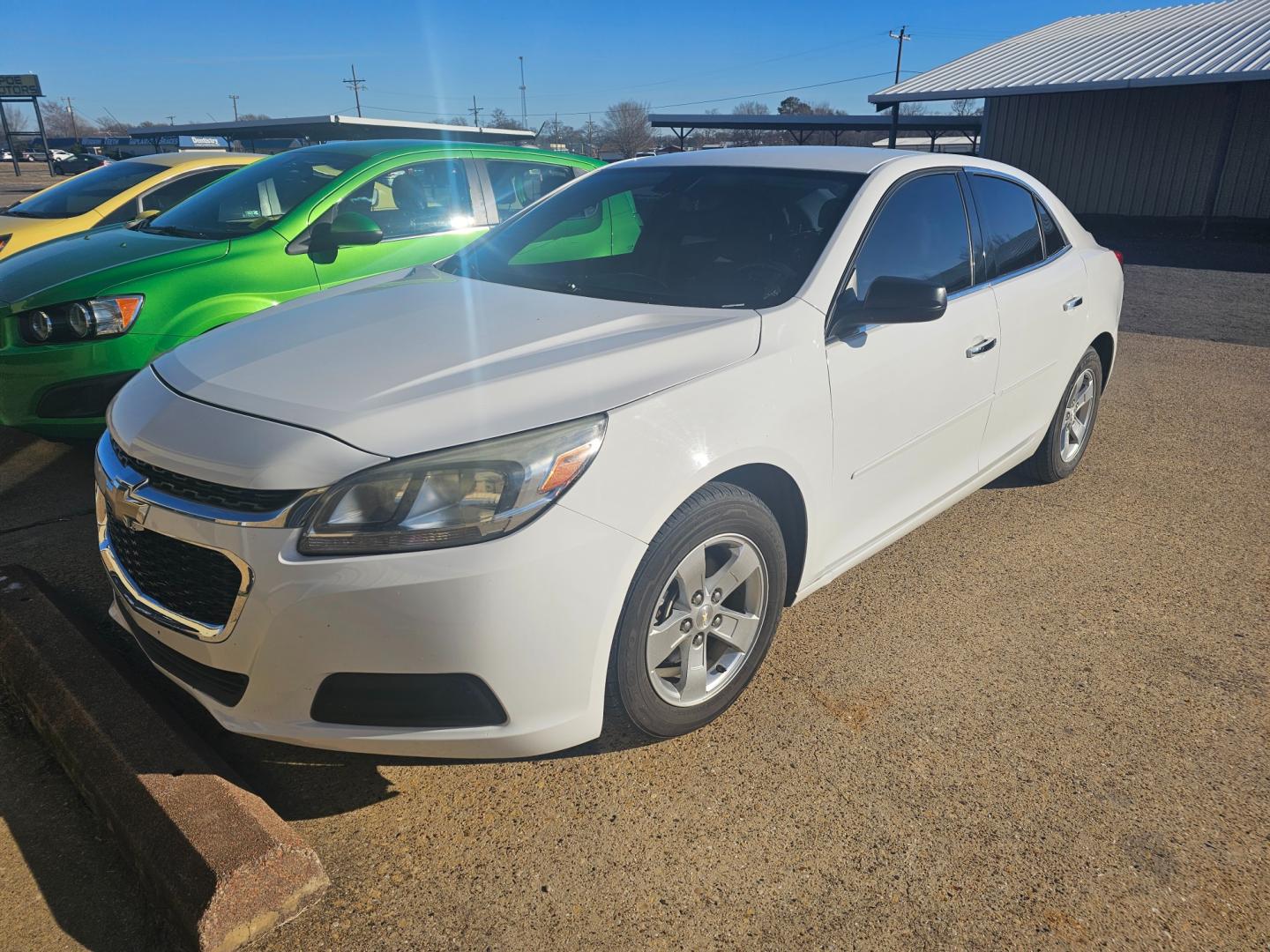 2014 WHITE Chevrolet Malibu LS (1G11B5SL3EF) with an 2.5L L4 DOHC 16V engine, 6-Speed Automatic transmission, located at 533 S Seven Points BLVD, Seven Points, TX, 75143, (430) 255-4030, 32.313999, -96.209351 - Photo#0